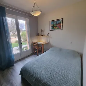 T1 Paisible Dans Avec Bassin Naturel Appartement